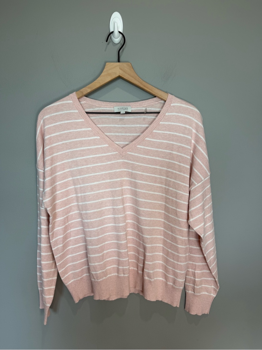 Kinross Cashmere Pink White Stripe Cotton Cashmere V Neck Sweater M